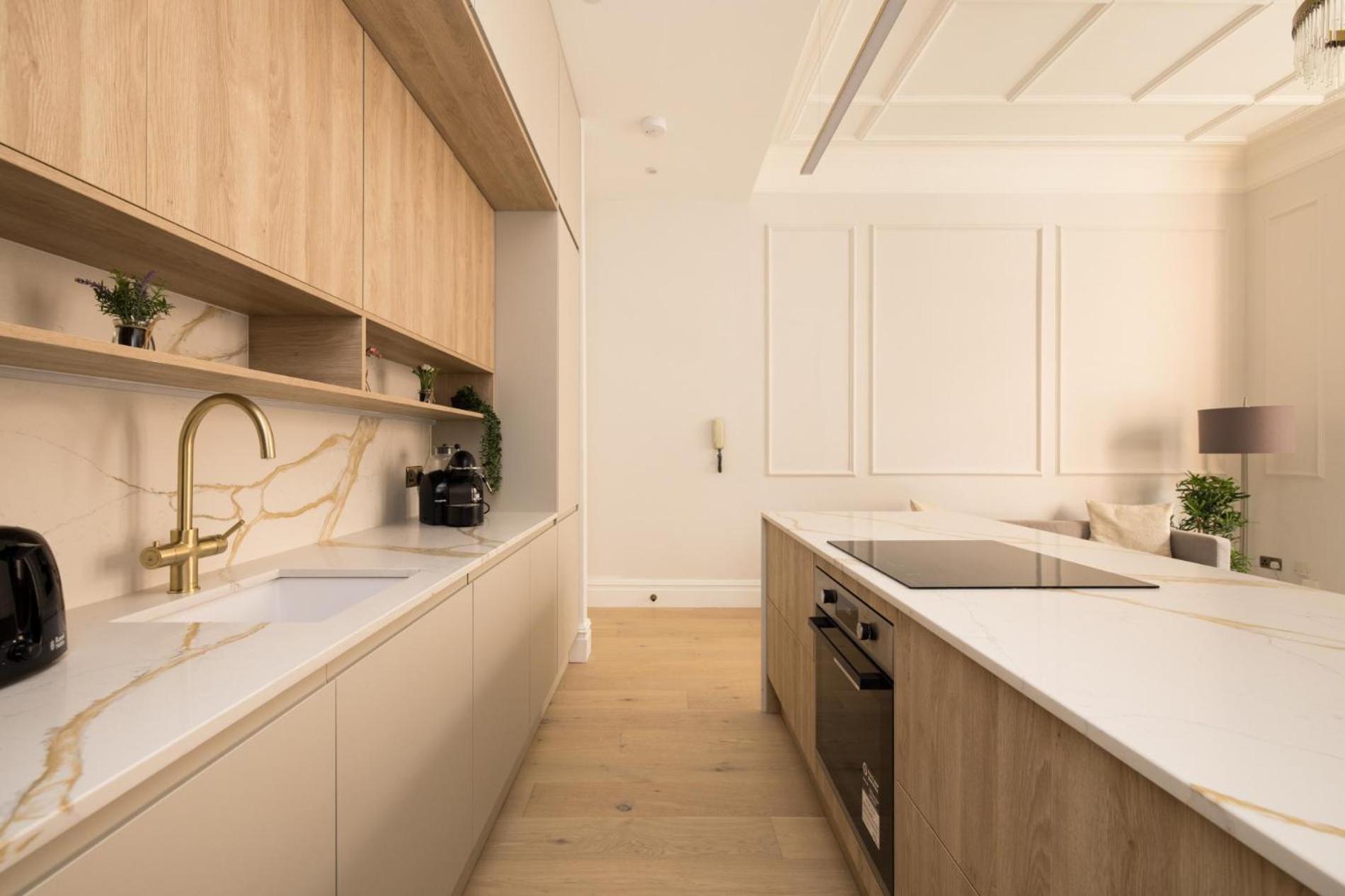 Lovers - Newly Refurbished 2 Bedroom In Chelsea Apartment